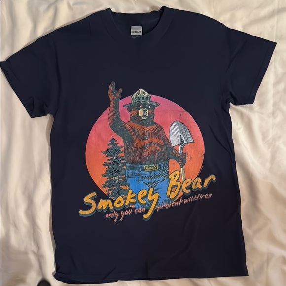 Gildan Other - Gildan Navy Smokey Bear Short Sleeve Tee
